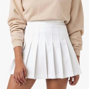 Classic White Pleated Skirt